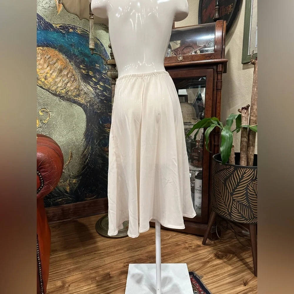 Vintage Cream Midi A Line Smocked Skirt EUC - Picture 3 of 5